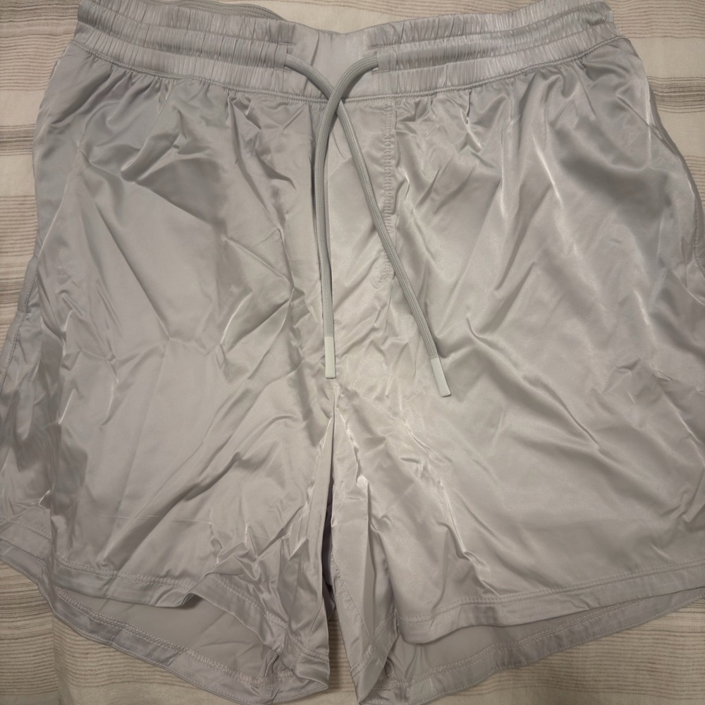 Lulu lemon Athletic Stretch Vapor 5”Shorts